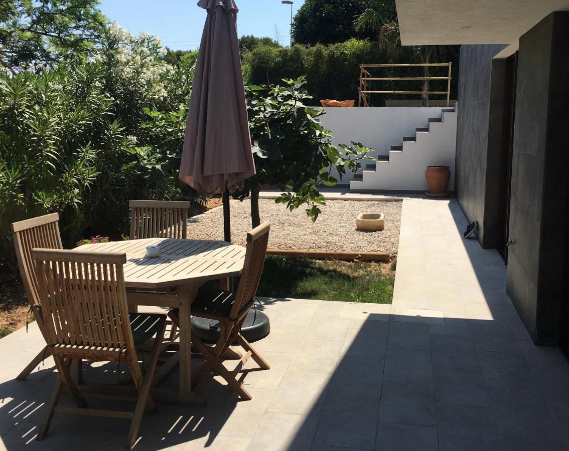 Very Beautiful Modern 2-Bed Apartment In ฮาเวอา ภายนอก รูปภาพ